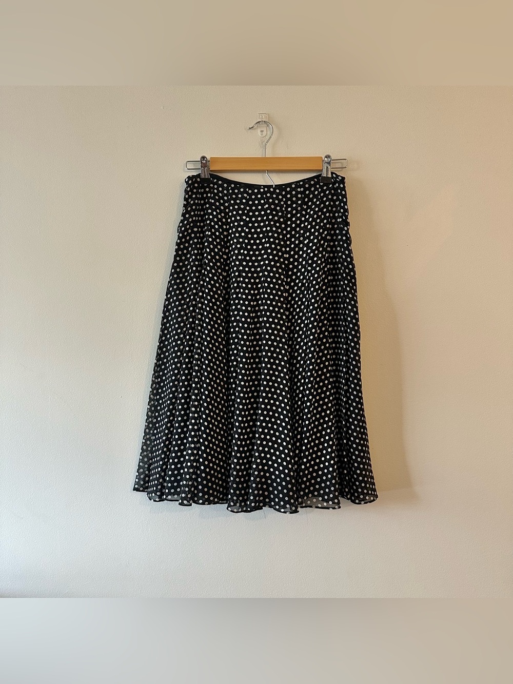 Vintage Anne Klein Polka Dot Coquette Silk Midi Skirt Black 2 Preppy 

Good used